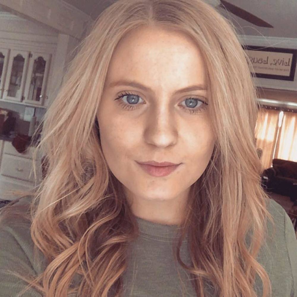 Meet your Posher, Emma